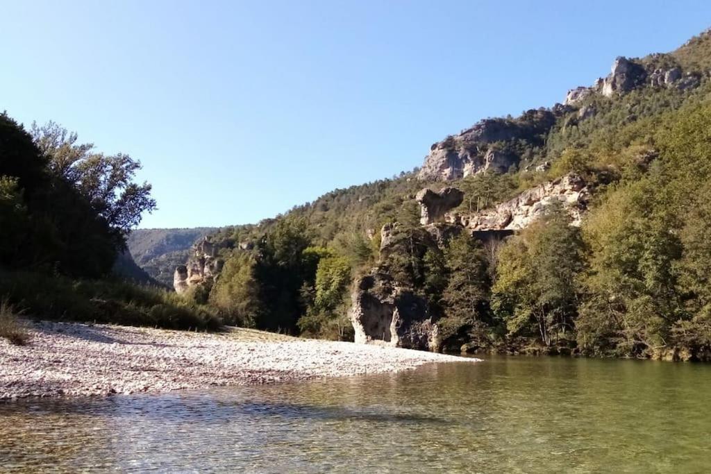 La Malène Gite De La Bateliere מראה חיצוני תמונה